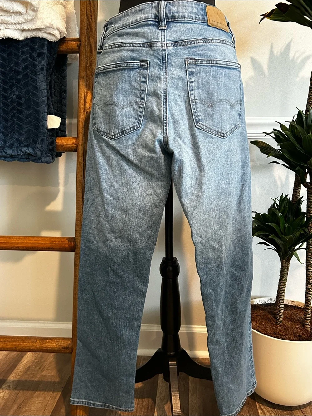 American Eagle Outfitters Light Blue Straight Men’s Jeans Size 28 x 30